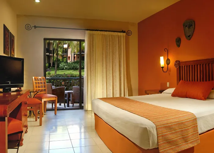 Catalonia Yucatan Hotel