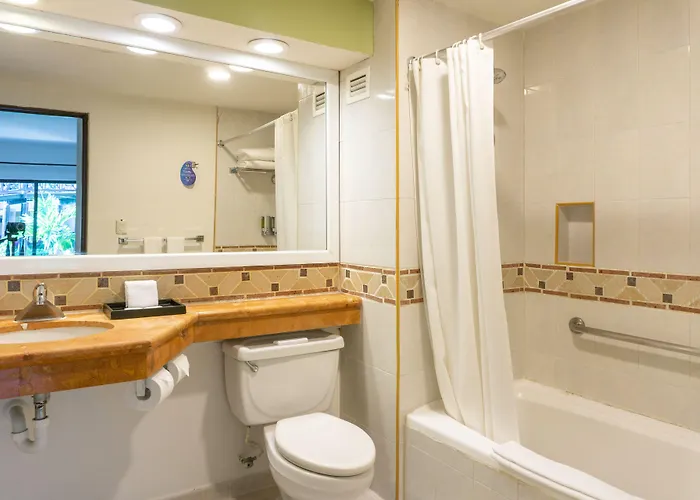 Catalonia Yucatan Hotel 3*